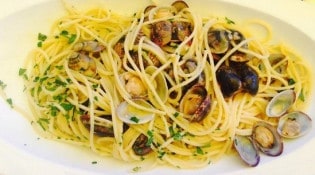 Pane e vino - Spaghetti aux palourdes
