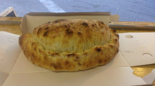 Pizza Croc - La Calzone