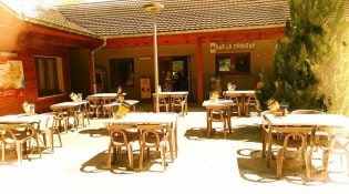La tanière - La façade du restaurant