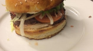 La Trattoria - Un burger