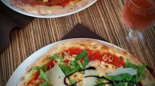 Dolce Italia - Des pizzas 