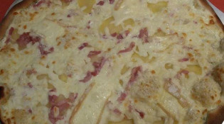 La Sicilia - Une pizza