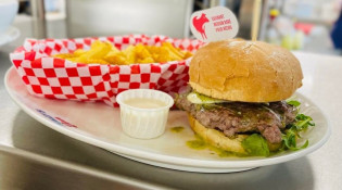 Holly's Diner - Un burger