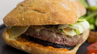 Les Tapas de la Clape - Un hamburger au boeuf de kobé