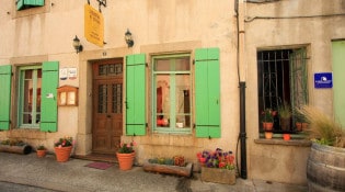 L'Oustal - La façade du restaurant