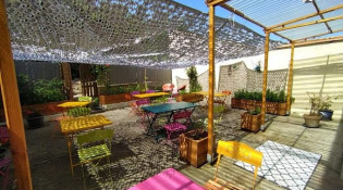 Comme À La Maison - La terrasse