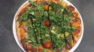 Le Hangar Des Gourmets - Une pizza