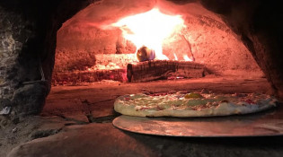 Pizzéria des Remparts - Une pizza