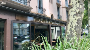 Pizzéria des Remparts - La facade