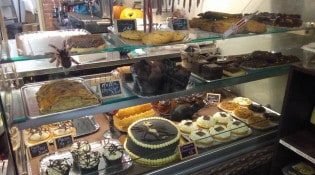 Nelly's Coffee - La vitrine 