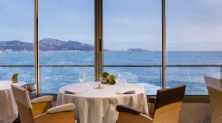 Le Petit Nice - La salle de restauration