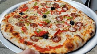 Pizza Del Sol - pizza gardanne pepperoni pizza del sol
