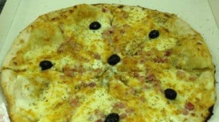 Les pizzas chez Pilé - Une pizza à base de crème 