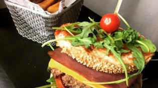Le Moon - Burger frites