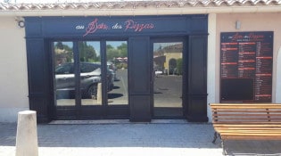 Au Son des Pizzas - La façade du restaurant