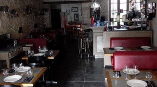 Chez Gus coquillage et Crustacé - La salle de restauration