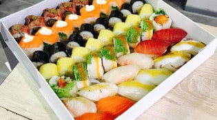 Hai Sushi - Box