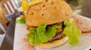 Le Malisa Beach - Un burger