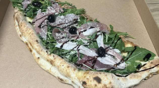 Pizzeria di Milano - Un calzone