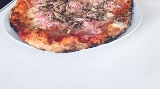Amalfi - Une pizza