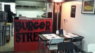 Burger Street - La salle de restauration