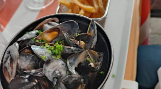 Cap 42 - Moules frites