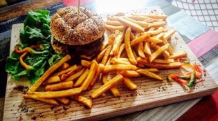 Café De L'Avenue - Un burger
