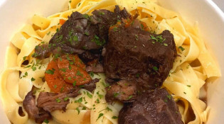 Les Petits Plats d'Amélie - Bœuf bourguignon, tagliatelles