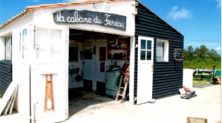 La Cabane du Feneau - la façade