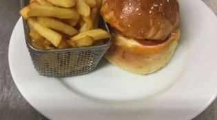 La grotte - Un burger, frites