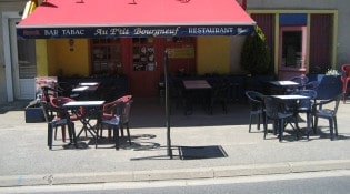 Au p'tit bourgneuf - La façade du restaurant
