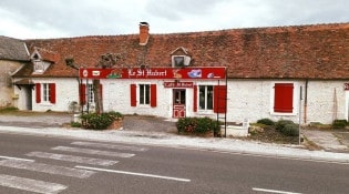 Le Saint Hubert - La façade du restaurant