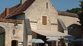 Auberge de l'Abbaye de Noirlac - La facade 