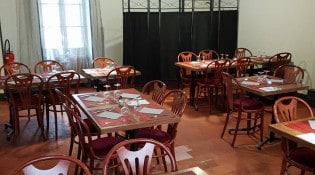 La Taverne - La salle de restauration 