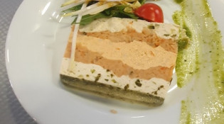 Les deux A - Un plat