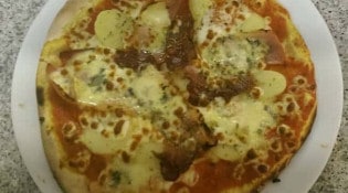 L'eymardmitons - La pizza auvergnate 
