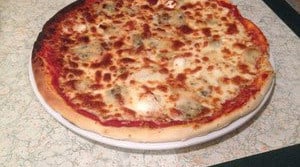 Au Vieux Manoir - Une pizza