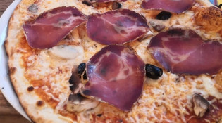 A Tyroliana - Une pizza