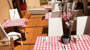 L’Osteria - la terrasse