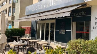 L'étincelle cr - La façade du restaurant