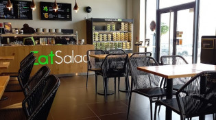 Eat Salad - La salle de restauration