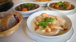 Table d’Hôtes Comte Senard - Des plats fait maison