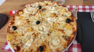 Pizza Saint Sauveur - Une pizza