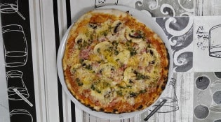 Le Cass'croute - Une pizza