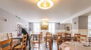 Le Central - La salle de restauration 