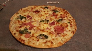 Olla pizza - Une pizza