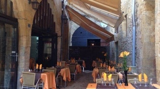 Auberge de Ravilhon - La terrasse