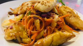 Le Chien Vert - Petite salade asiatique au poulet fermier