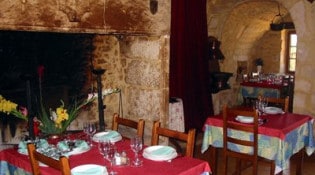 Auberge des Marthres - La salle de restauration 