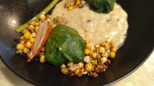 l'Unalôme - Blette farcie, pois chiches braisés, oignon rôti et sauce au cognac